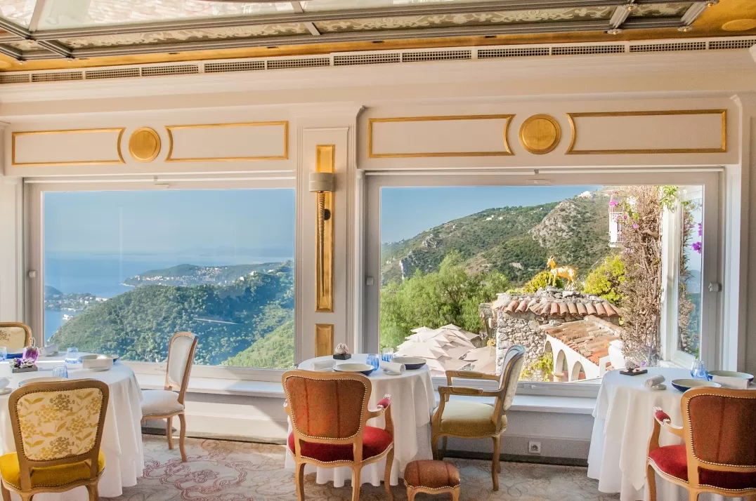 La Chèvre d'Or : l'excellence gastronomique guidée par le chef Tom Meyer