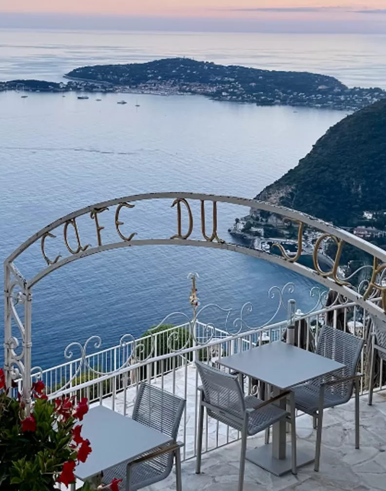 Déjeuner au café du Jardin